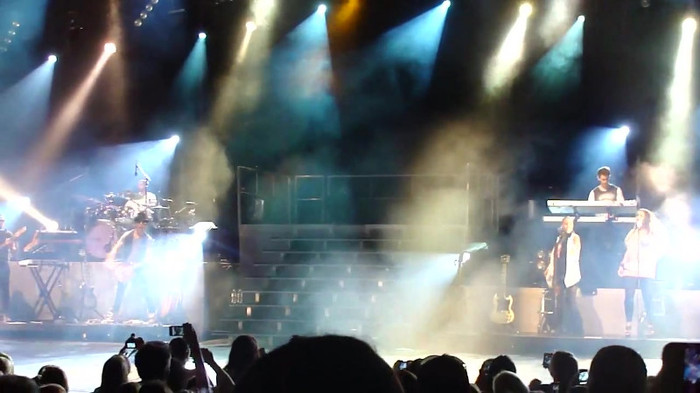 Entrance and All Night Long- Demi Lovato 04363