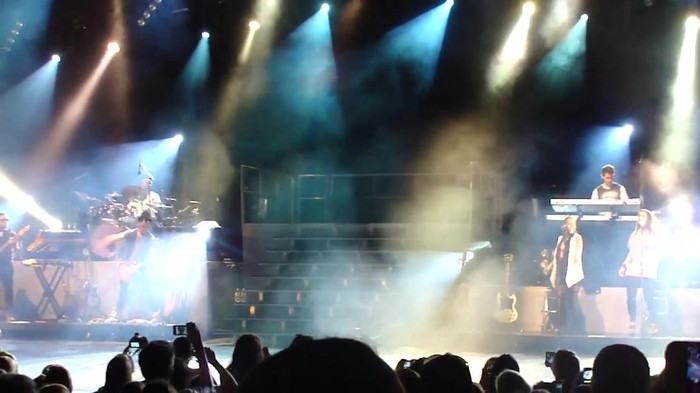 Entrance and All Night Long- Demi Lovato 04366