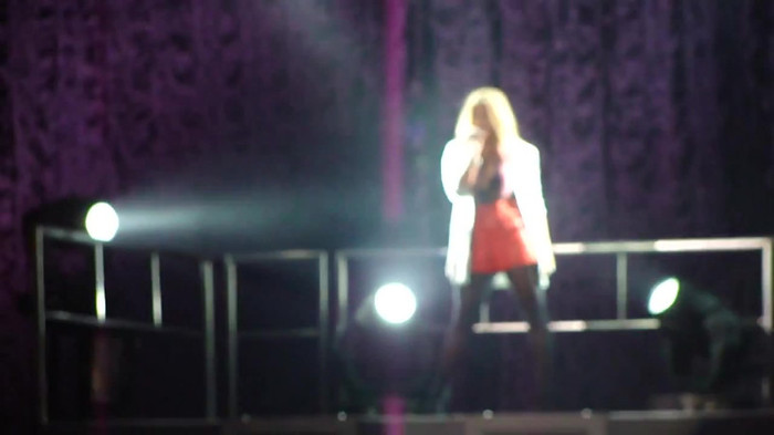 Entrance and All Night Long- Demi Lovato 04914