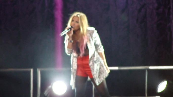 Entrance and All Night Long- Demi Lovato 05531