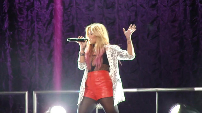 Entrance and All Night Long- Demi Lovato 06539