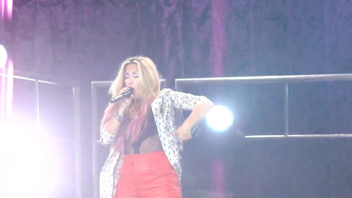 Entrance and All Night Long- Demi Lovato 07597 - Demilush - Entrance and All Night Long Demi Lovato Part o16