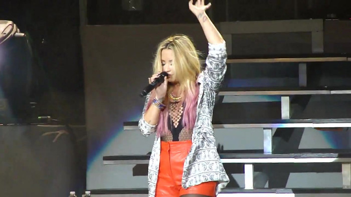 Entrance and All Night Long- Demi Lovato 08513