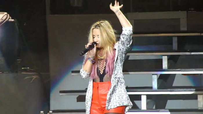 Entrance and All Night Long- Demi Lovato 08515