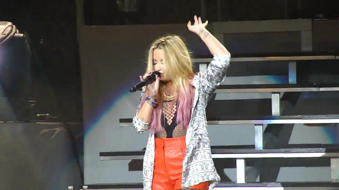 Entrance and All Night Long- Demi Lovato 08521