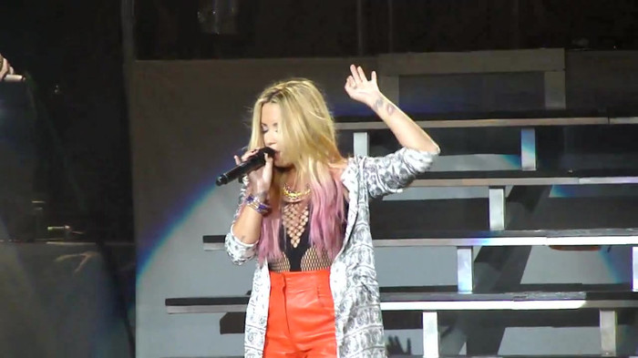 Entrance and All Night Long- Demi Lovato 08533