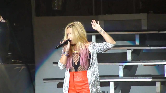 Entrance and All Night Long- Demi Lovato 08539