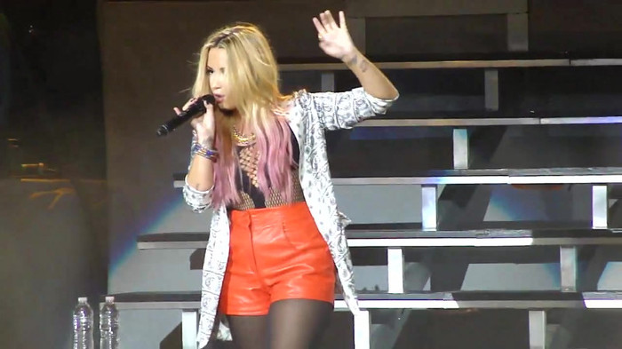 Entrance and All Night Long- Demi Lovato 08600