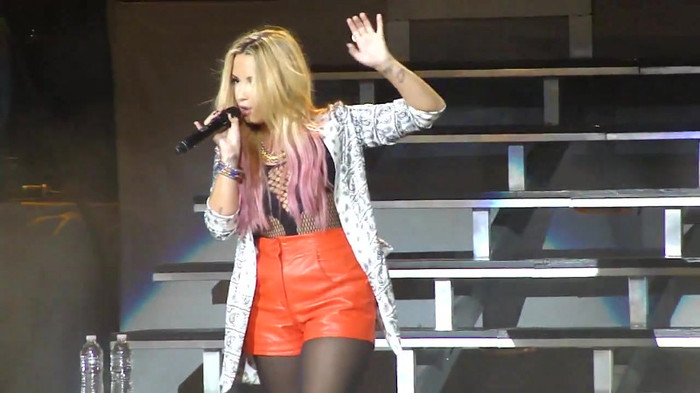Entrance and All Night Long- Demi Lovato 08602