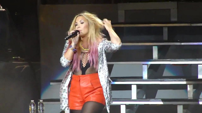 Entrance and All Night Long- Demi Lovato 08651
