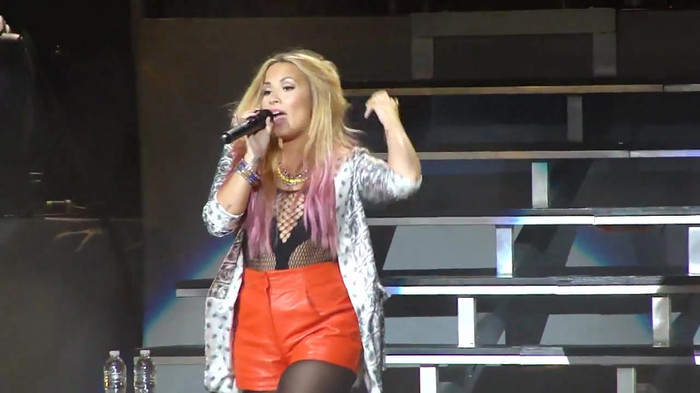 Entrance and All Night Long- Demi Lovato 08656