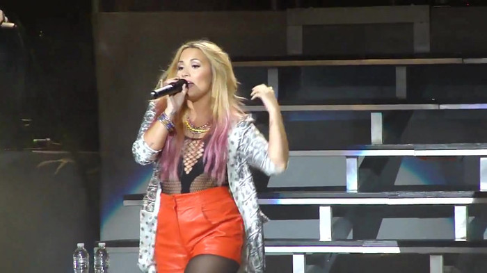 Entrance and All Night Long- Demi Lovato 08661