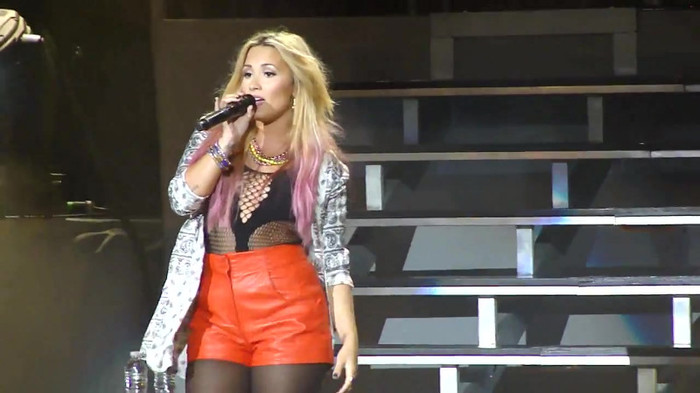 Entrance and All Night Long- Demi Lovato 08684