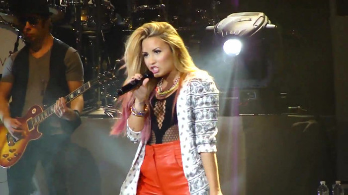 Entrance and All Night Long- Demi Lovato 09101 - Demilush - Entrance and All Night Long Demi Lovato Part o19