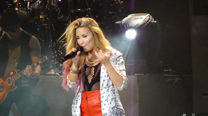 Entrance and All Night Long- Demi Lovato 09130 - Demilush - Entrance and All Night Long Demi Lovato Part o19