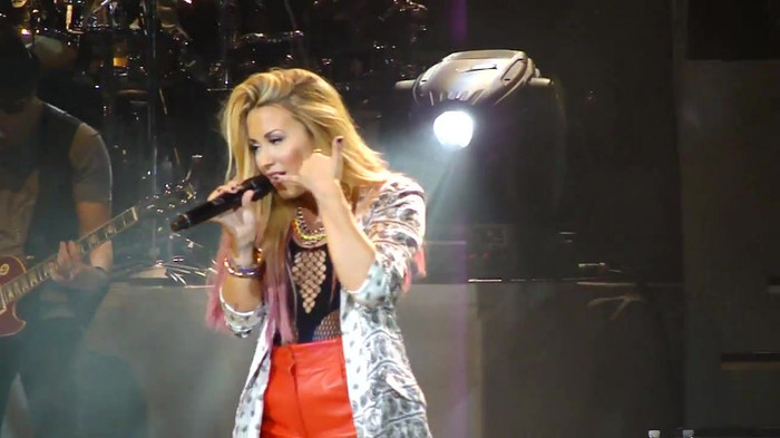 Entrance and All Night Long- Demi Lovato 09145