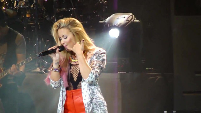 Entrance and All Night Long- Demi Lovato 09154