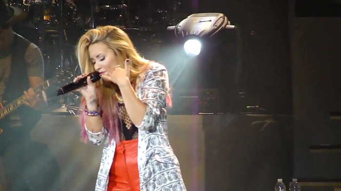 Entrance and All Night Long- Demi Lovato 09168