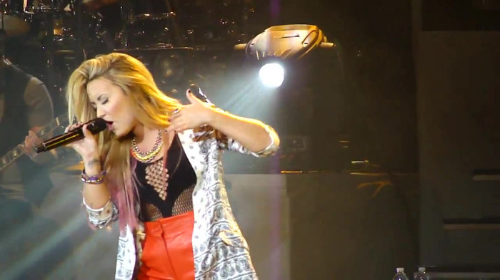 Entrance and All Night Long- Demi Lovato 09204