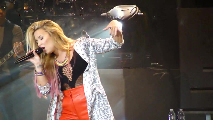 Entrance and All Night Long- Demi Lovato 09238