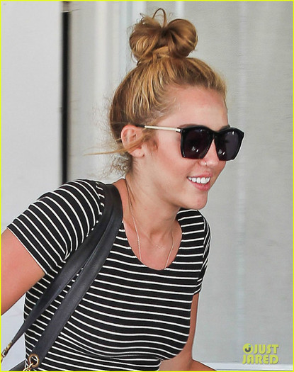 miley-cyrus-striped-shirt-04 - Miley Cyrus Post-Pilates Smiles