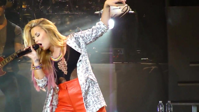 Entrance and All Night Long- Demi Lovato 09260