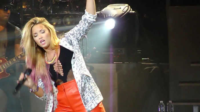 Entrance and All Night Long- Demi Lovato 09287
