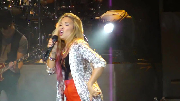 Entrance and All Night Long- Demi Lovato 09411