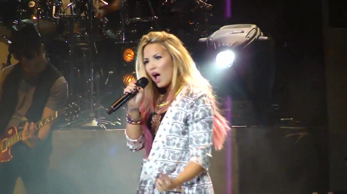 Entrance and All Night Long- Demi Lovato 09438