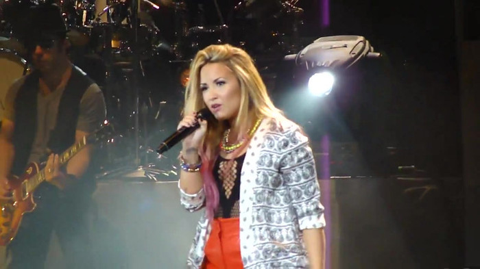 Entrance and All Night Long- Demi Lovato 09455