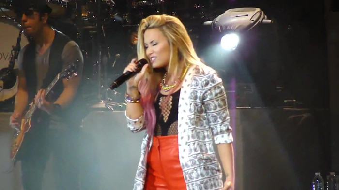 Entrance and All Night Long- Demi Lovato 09471
