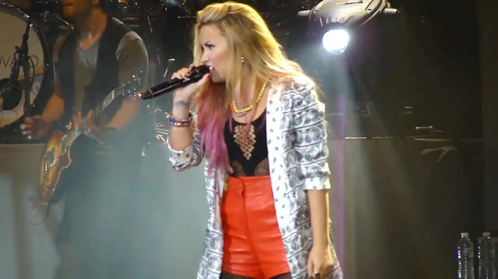 Entrance and All Night Long- Demi Lovato 09510