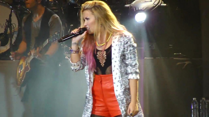 Entrance and All Night Long- Demi Lovato 09511