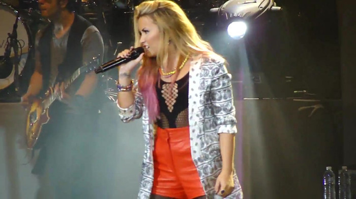 Entrance and All Night Long- Demi Lovato 09513