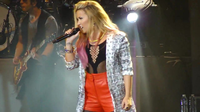Entrance and All Night Long- Demi Lovato 09516