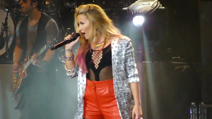 Entrance and All Night Long- Demi Lovato 09521