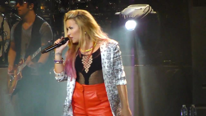 Entrance and All Night Long- Demi Lovato 09529