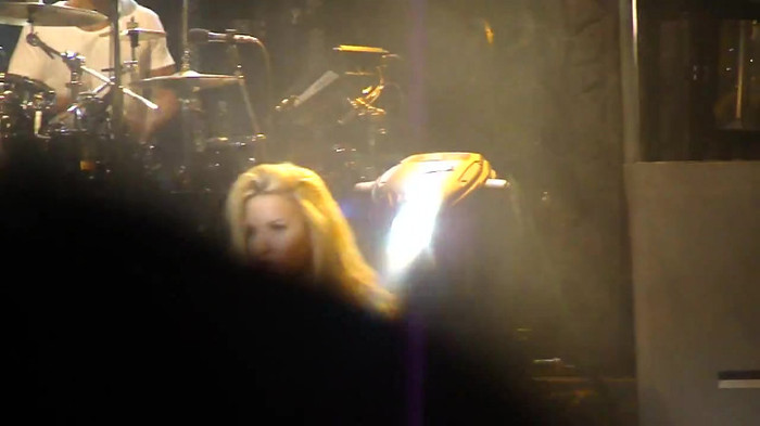 Entrance and All Night Long- Demi Lovato 09616 Entrance and All Night Long- Demi Lovato 09616