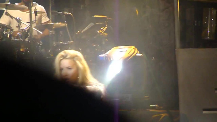 Entrance and All Night Long- Demi Lovato 09626 Entrance and All Night Long- Demi Lovato 09626