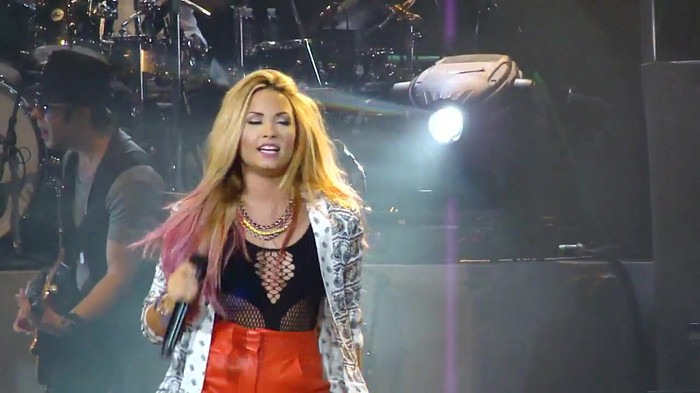 Entrance and All Night Long- Demi Lovato 09804