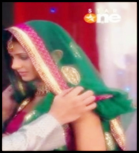  - x-Jennifer Winget 3-x