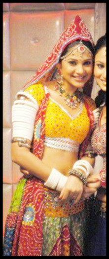  - x-Jennifer Winget 4-x