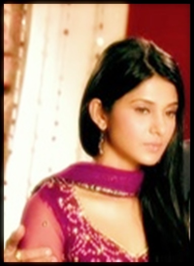  - x-Jennifer Winget 4-x