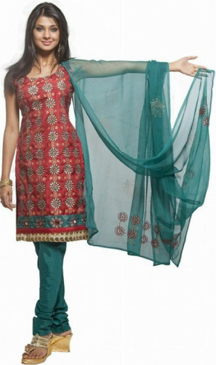 544377_273540876071371_1954697749_n - Jenny 4