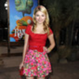 stefanie-scott-772170l-thumbnail_gallery