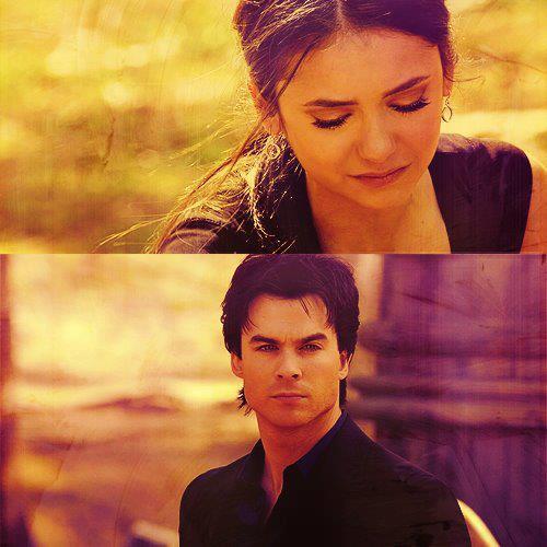 de ce ami faci asta Damon :   Damon era uimit ca Elena nu plecase asa cum a spus Rebekah