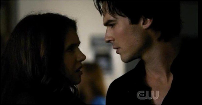 anca te mai intereseaza Stefan dupa tot ce sa antamplat antre noi? - The vampire diaries banda