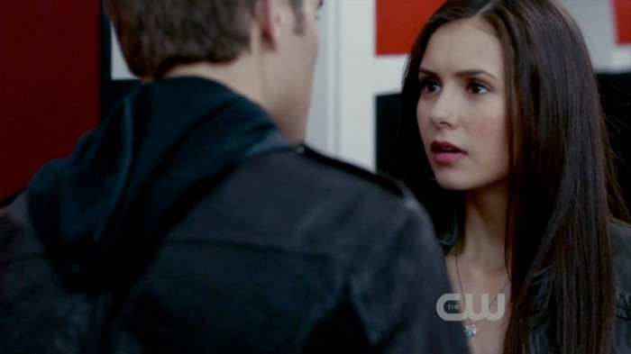 da foarte dor - The vampire diaries banda