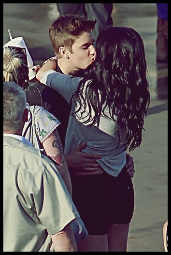 xX KISS Xx  [cip , atentie la detaliile pozei]