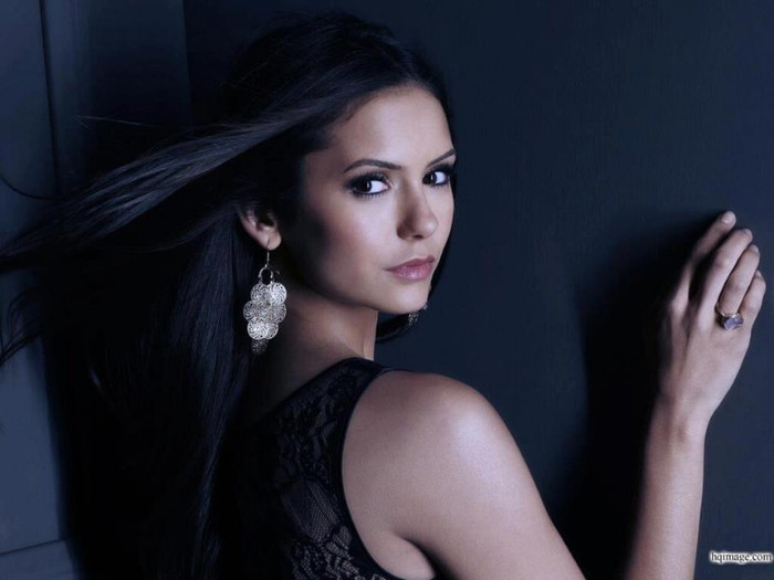 ok acum ma duc sus - The vampire diaries banda